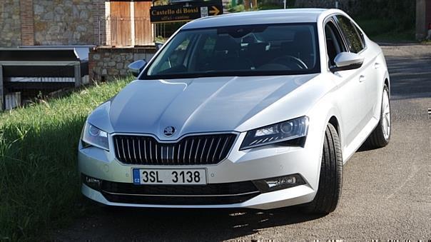 Skoda Superb 2.0 TDI Style.  Foto:     Auto-Medienportal.Net 